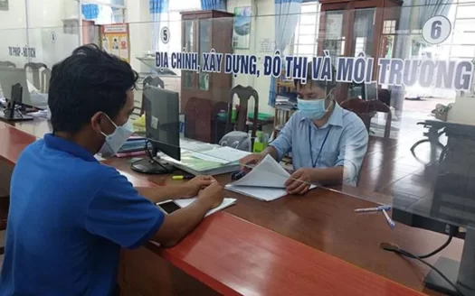 co-quan-dia-chinh-huong-dan-nguoi-dan-lam-thu-tuc