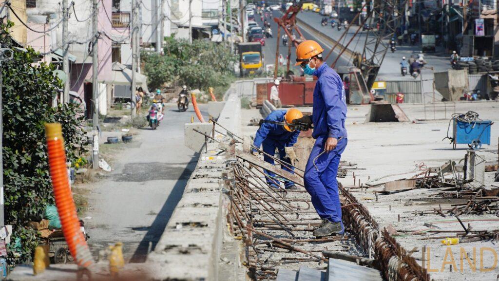 Trên công trường cầu Trần Hoàng Na nhiều lần cam kết vẫn không kịp tiến độ khoanamland13