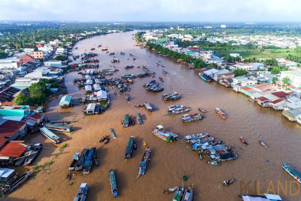 Chợ nổi Cái Răng 'chẳng có gì ngoài mấy chiếc ghe' lại còn hét giá, cần học Thái Lan2