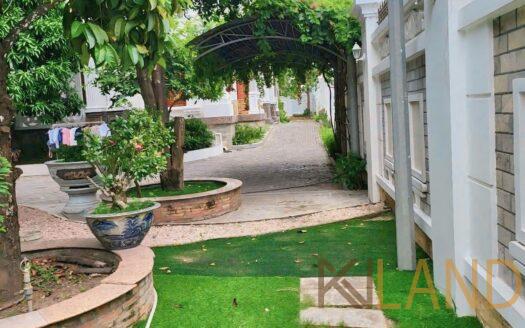 Biệt Thự Đường Trần Văn Giàu 2 Mặt Tiền 1621m², Khu Biệt Thự Cồn Khương